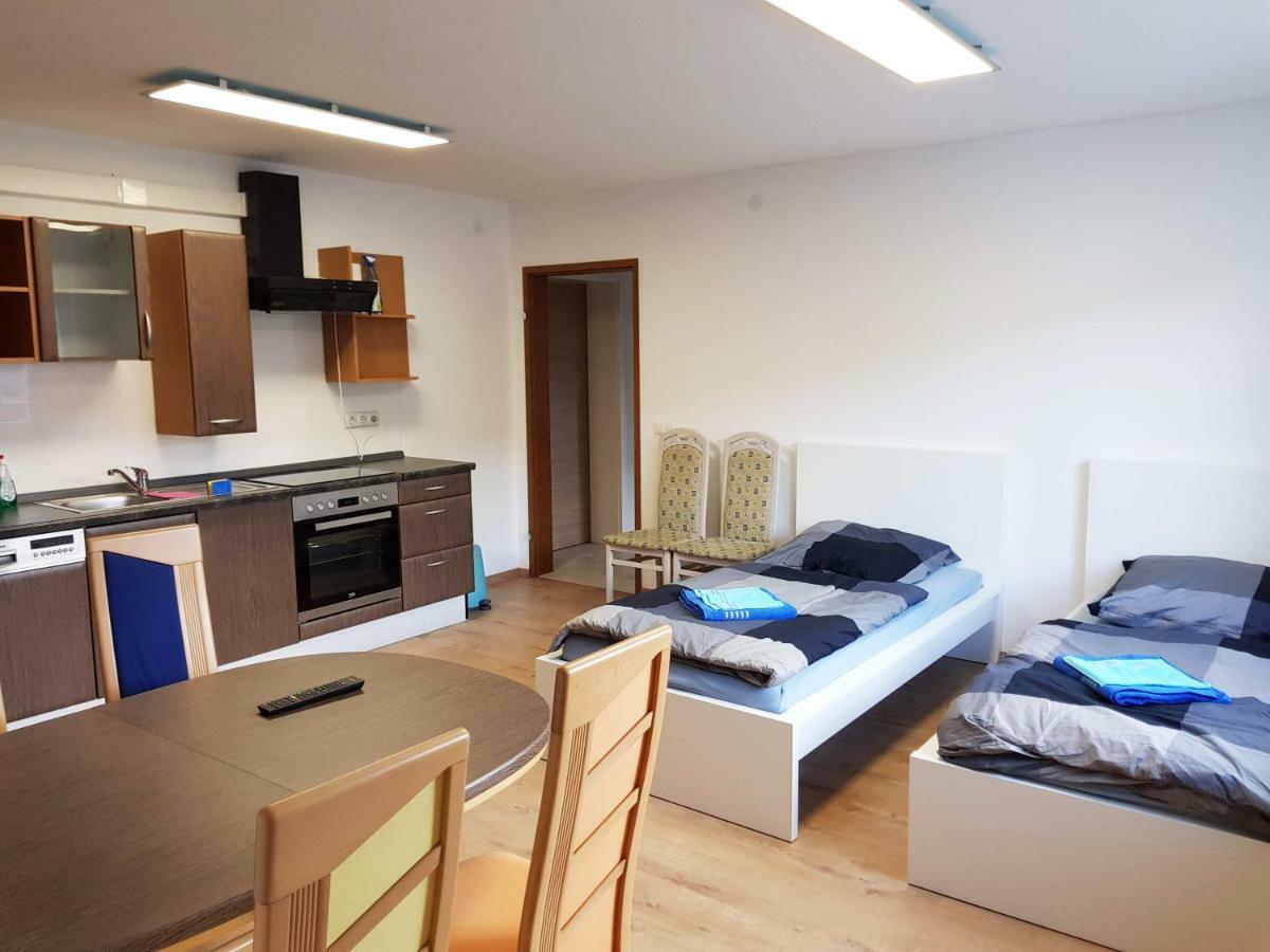Monteurzimmer Obersulm Hotel Kültér fotó